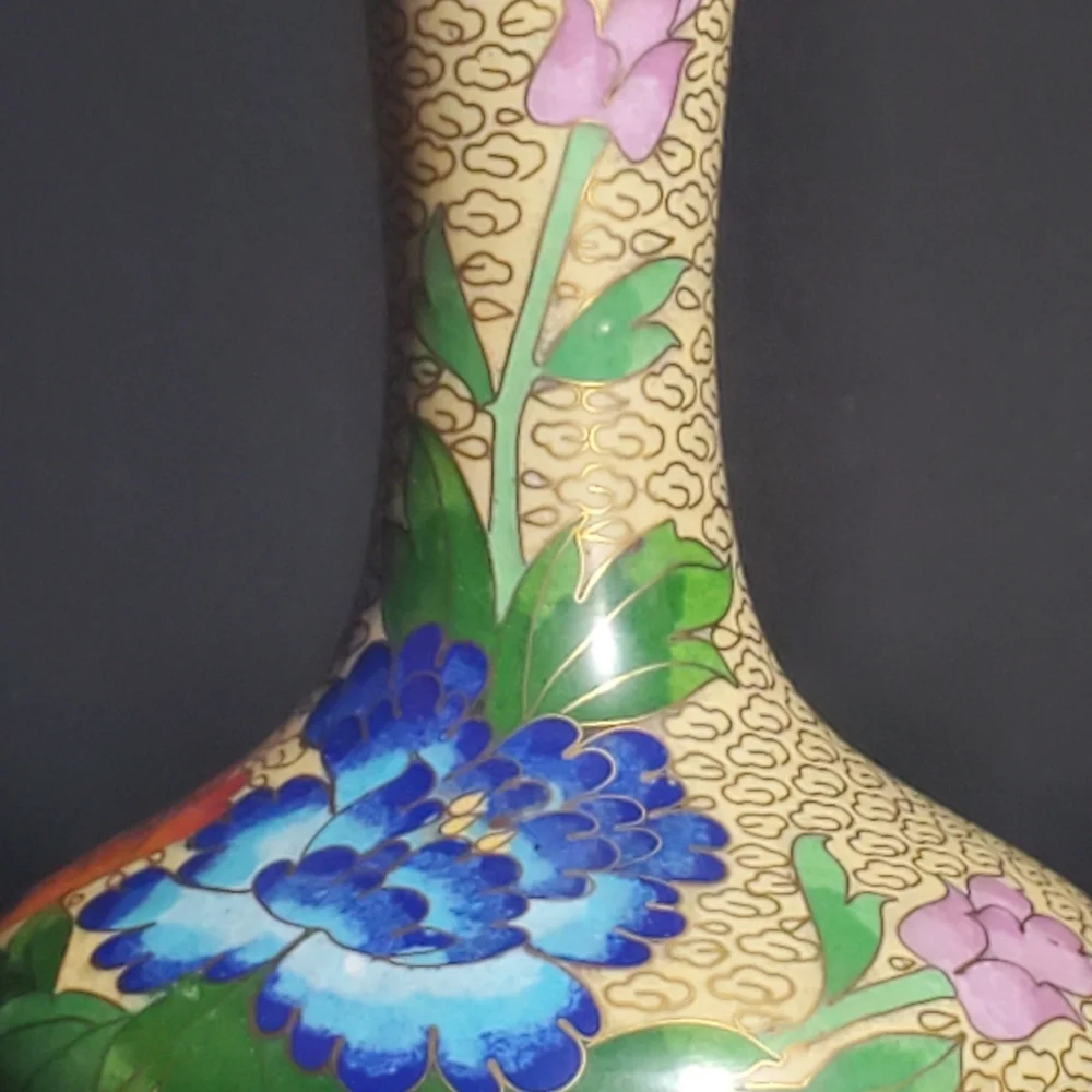 Handcrafted Chinese Floral Cloisonné Enamel 6.5